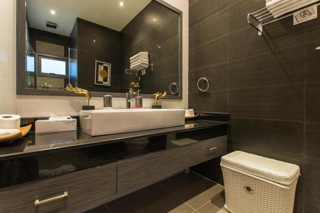 Magnificent 2Br Villa Isawan With Salt Pool Ban Saiyuan Eksteriør bilde